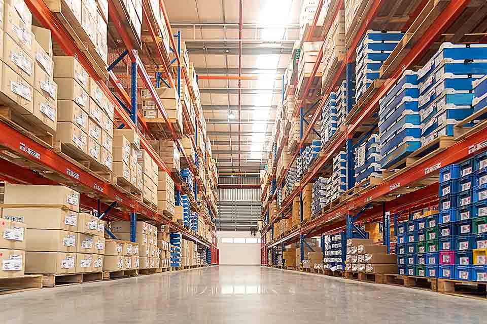 https://pragatisafeexpress.in/admin/assets/images/164941989807092020-shipmyorders-4TypesofWarehousesAvailableforStorageandWarehousingServicesfeatured.jpg